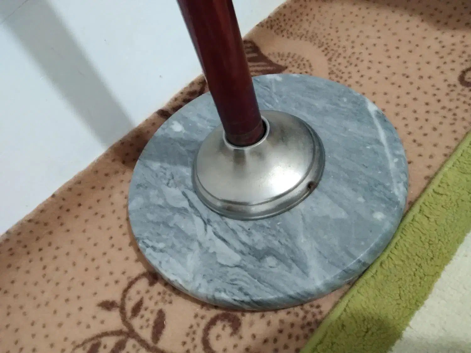 رختکن لباس|بندرخت و رختآویز|اردبیل, |دیوار