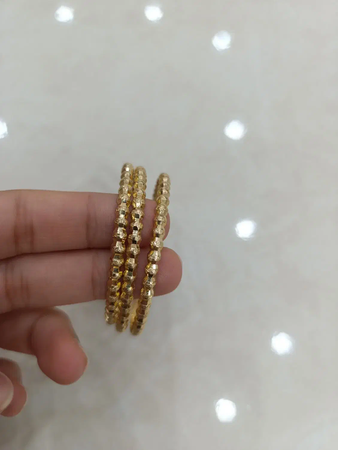 النگو|جواهرات|رودخانه, |دیوار