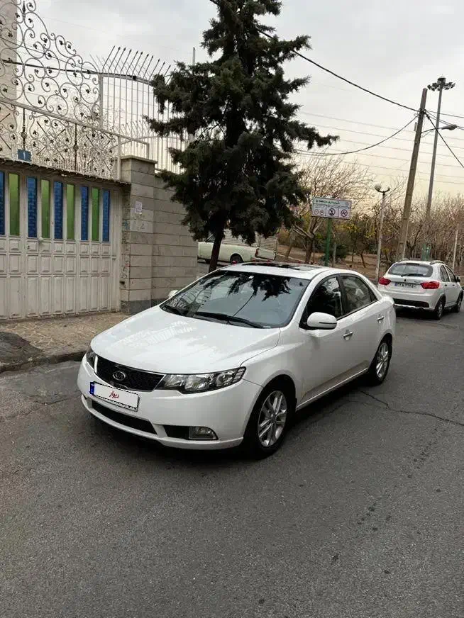 سراتو آپشنال اتومات ۹۷ بدون رنگ در حد|خودرو سواری و وانت|تهران, شهران شمالی|دیوار