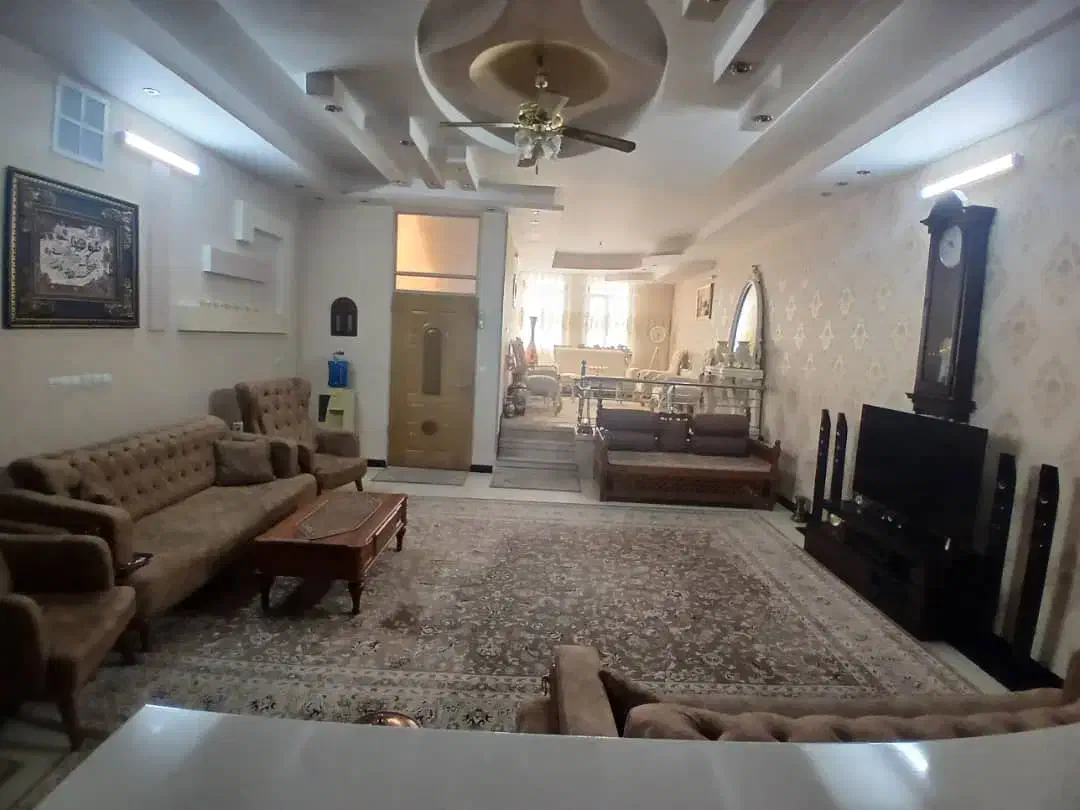 منزل دو طبقه/ اکرمیه/سند شش دانگ|فروش خانه و ویلا|یزد, |دیوار