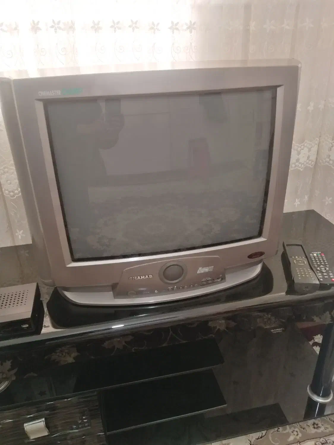 تلویزیون 21 اینچ سالم|تلویزیون و پروژکتور|قم, ولیعصر|دیوار