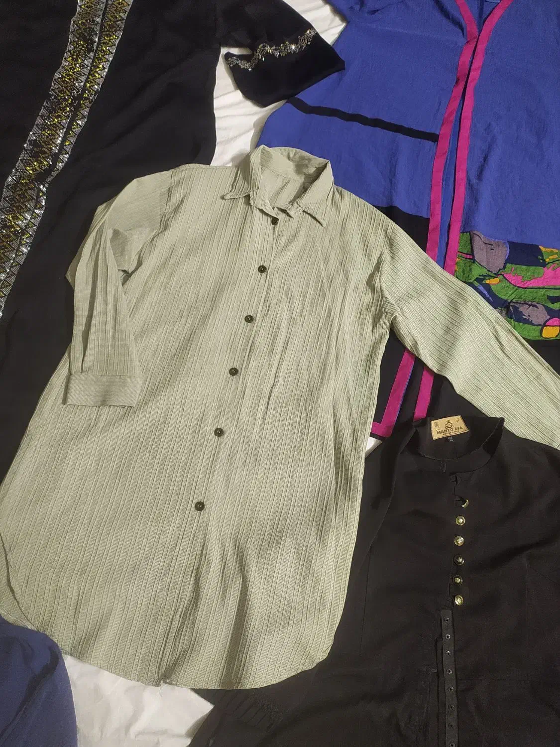 تعدادی لباس زنانه و مردانه|لباس|تهران, یافت‌آباد|دیوار