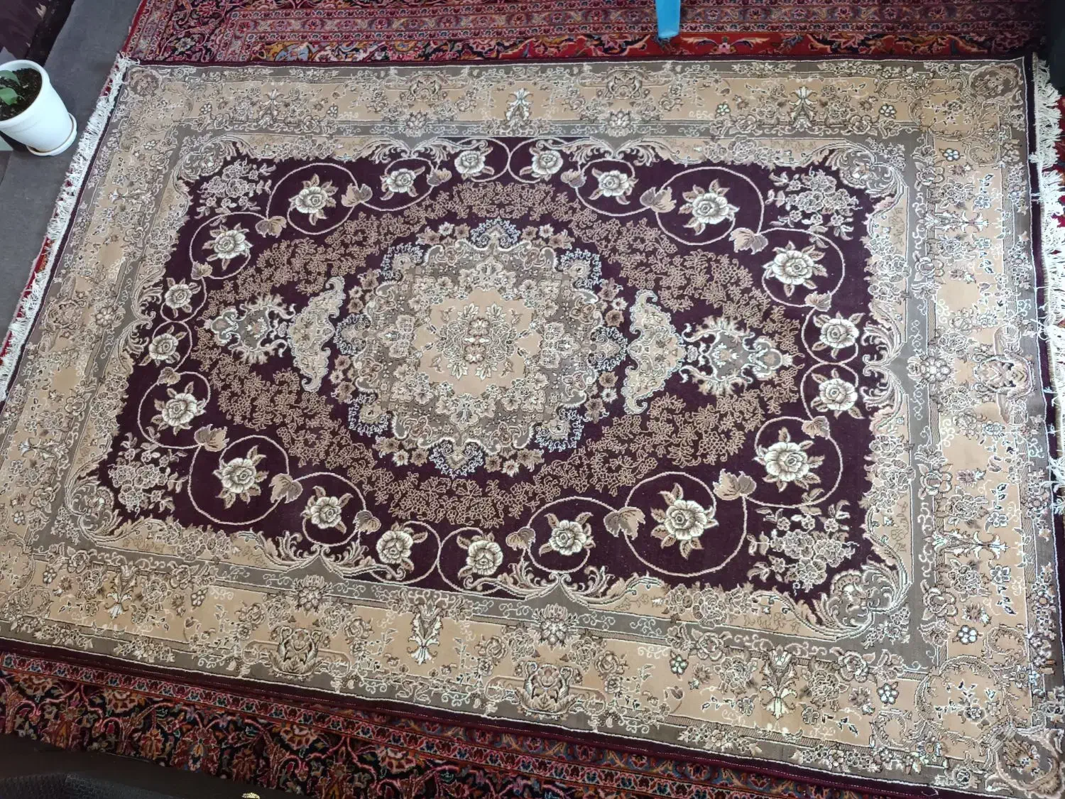 فوری سه عدد فرش شش متری مثل هم|فرش|فومن, |دیوار