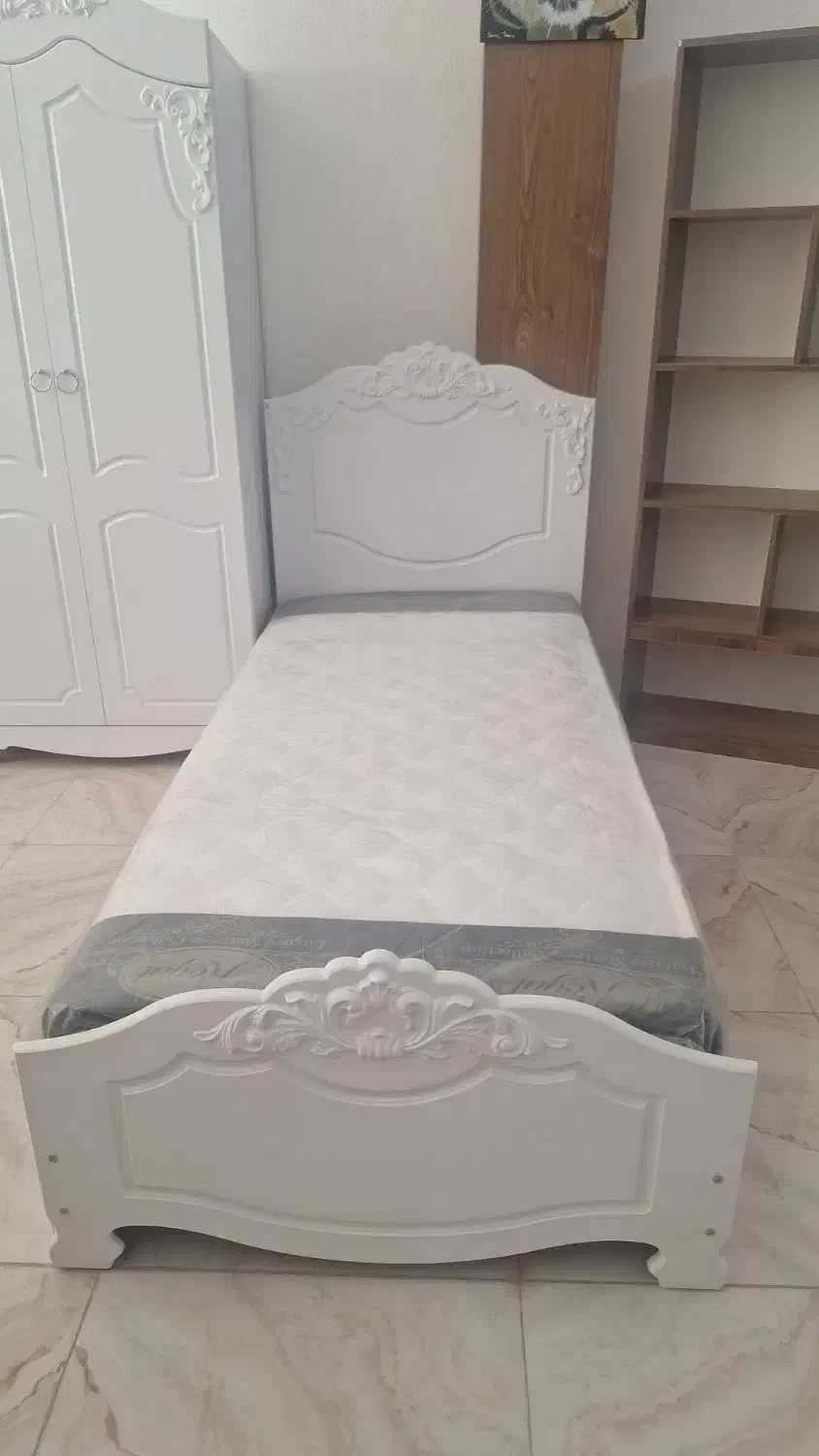 تخت یکنفره|تخت و سرویس خواب|شیراز, سلطان آباد|دیوار