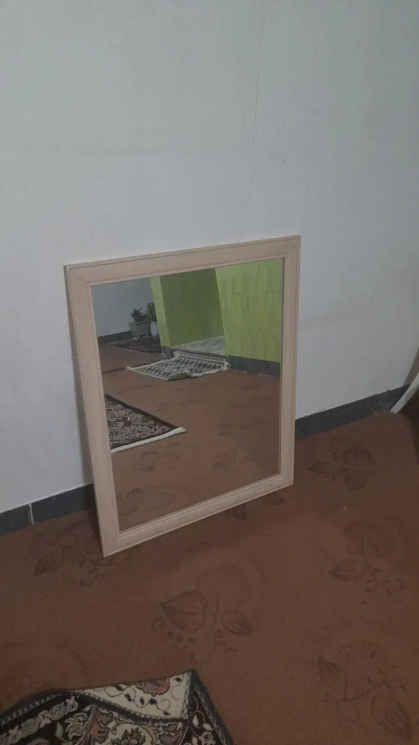 آینه|آینه|اسلام‌‌آباد غرب, |دیوار