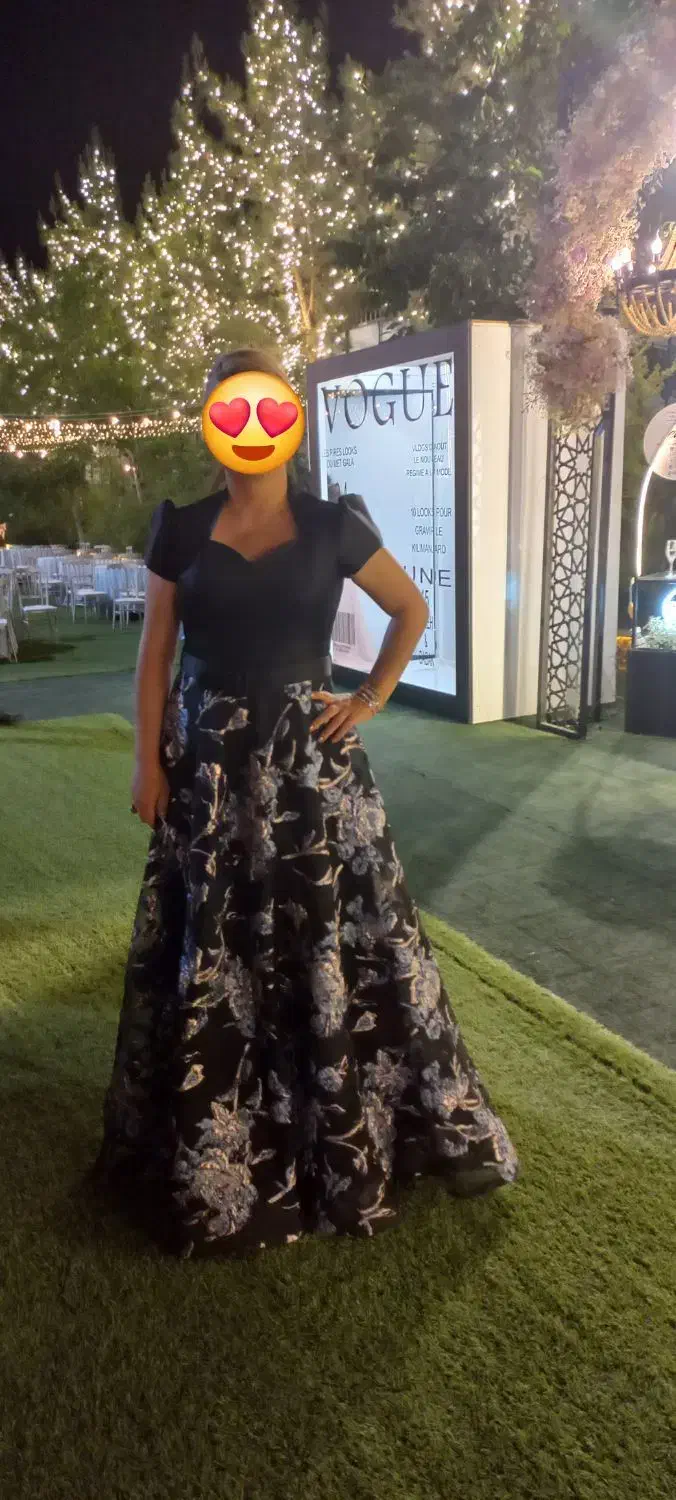 لباس مجلسی|لباس|شیراز, دکتر حسابی|دیوار