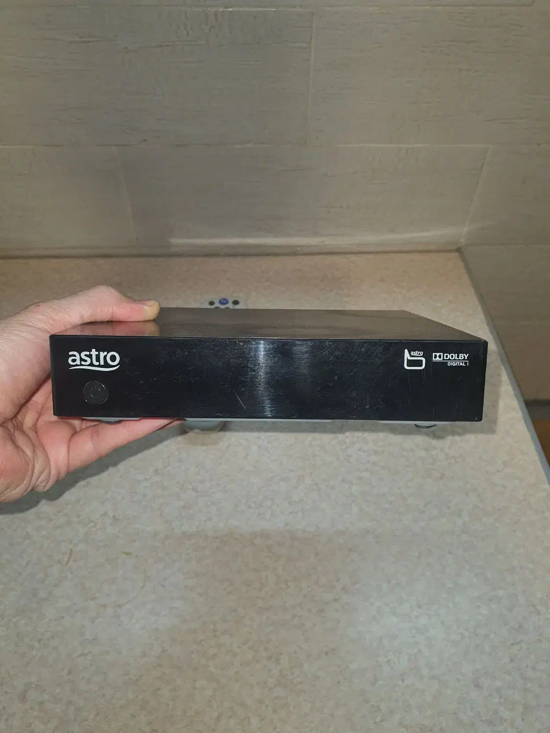 گیرنده دیجیتال|صوتی و تصویری|پرند, فاز ۱|دیوار