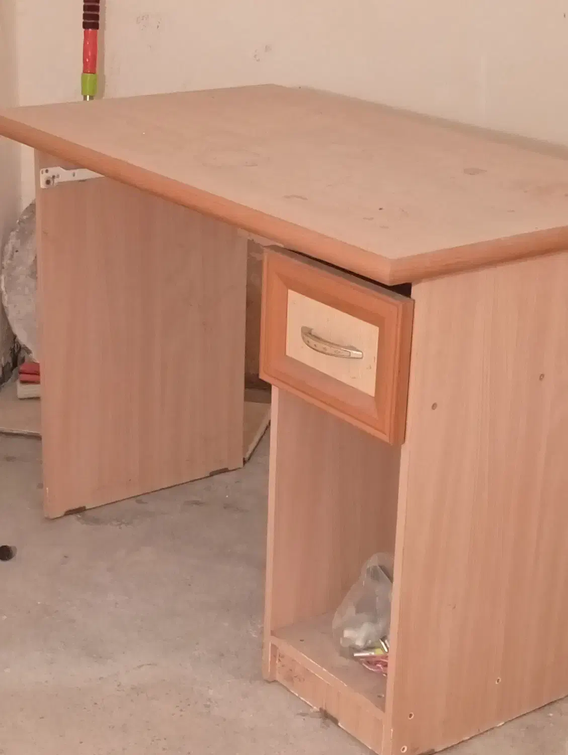 میز تحریر کشویی|میز تحریر و کامپیوتر|کردکوی, |دیوار