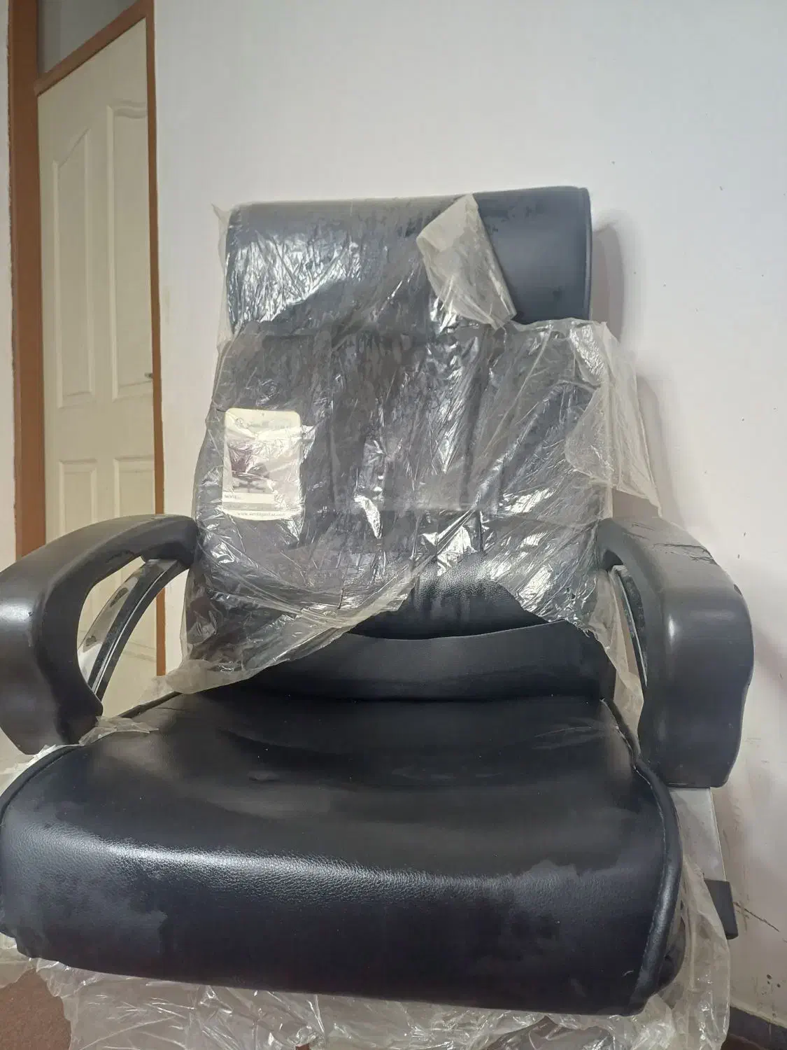 صندلی اداری چرخ دار|مبلمان اداری|اهواز, فاز ۲ پادادشهر|دیوار