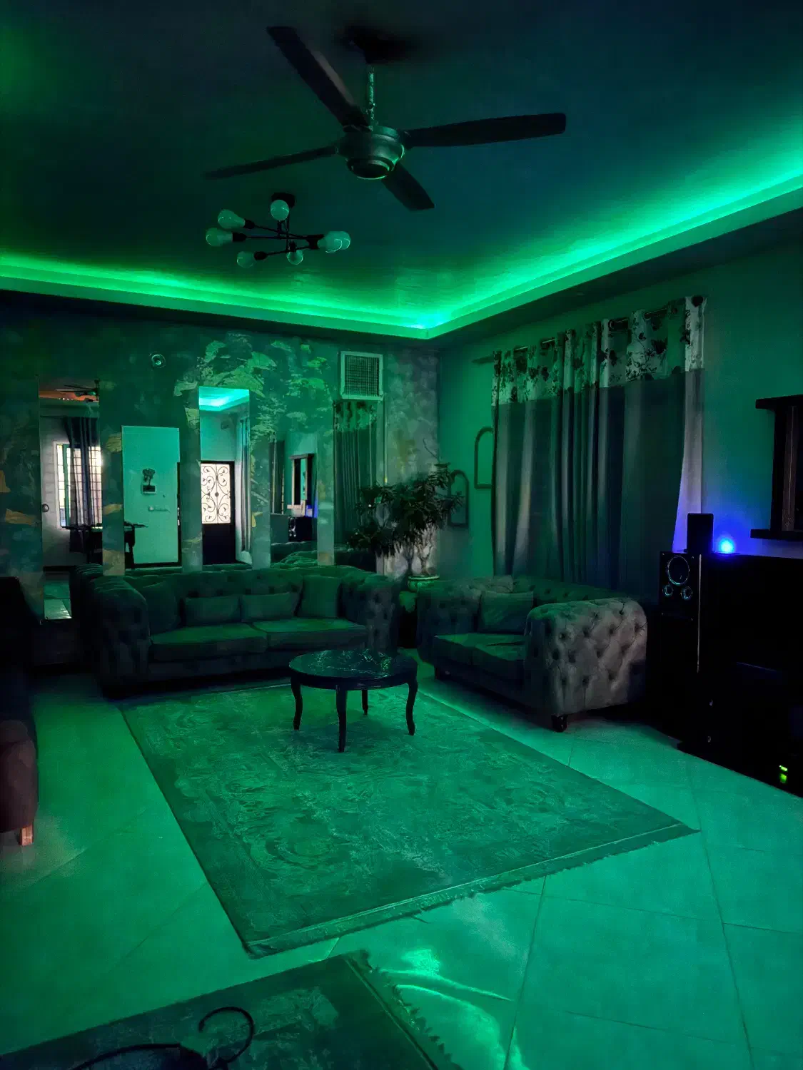 اجاره ساعتی /روزانه ویلا|اجارهٔ کوتاه‌مدت ویلا و باغ|تهران, تهرانپارس غربی|دیوار