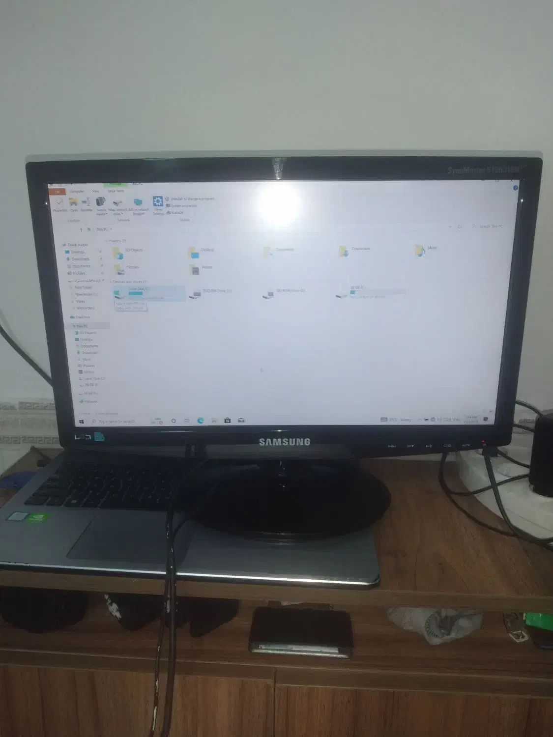 مانیتور ۱۹اینچ سامسونگ،توضیحات خوانده شود|رایانه رومیزی|فردیس, فردیس|دیوار