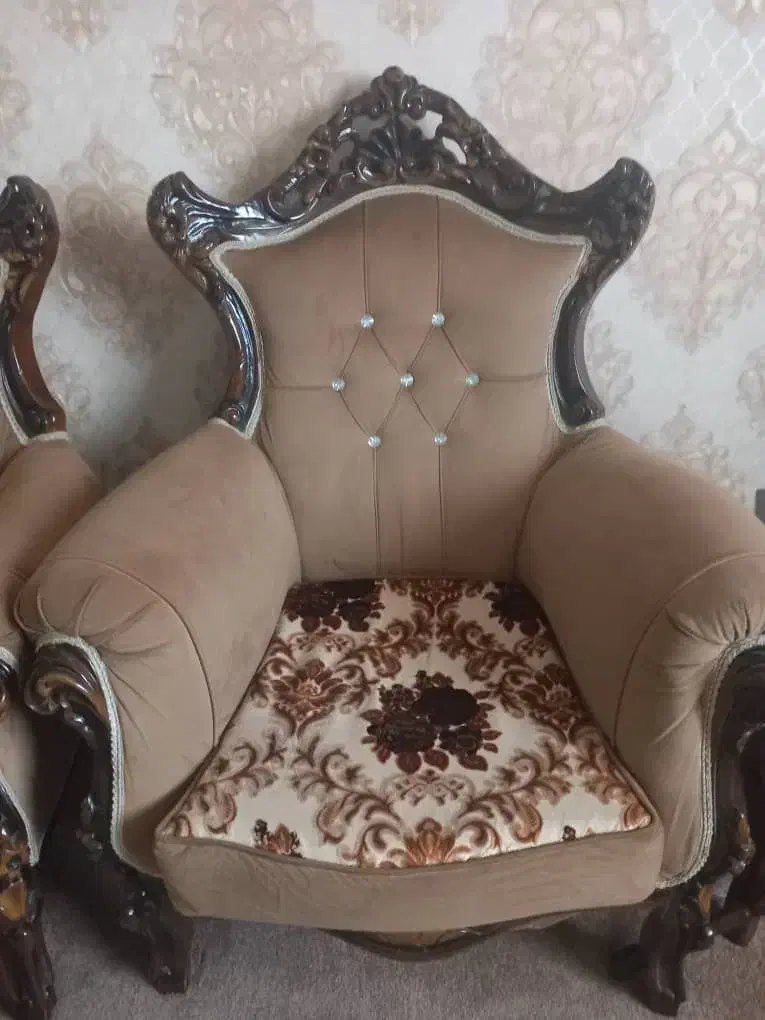 مبل ۹ نفره کلاسیک|مبلمان خانگی و میز عسلی|کردکوی, |دیوار