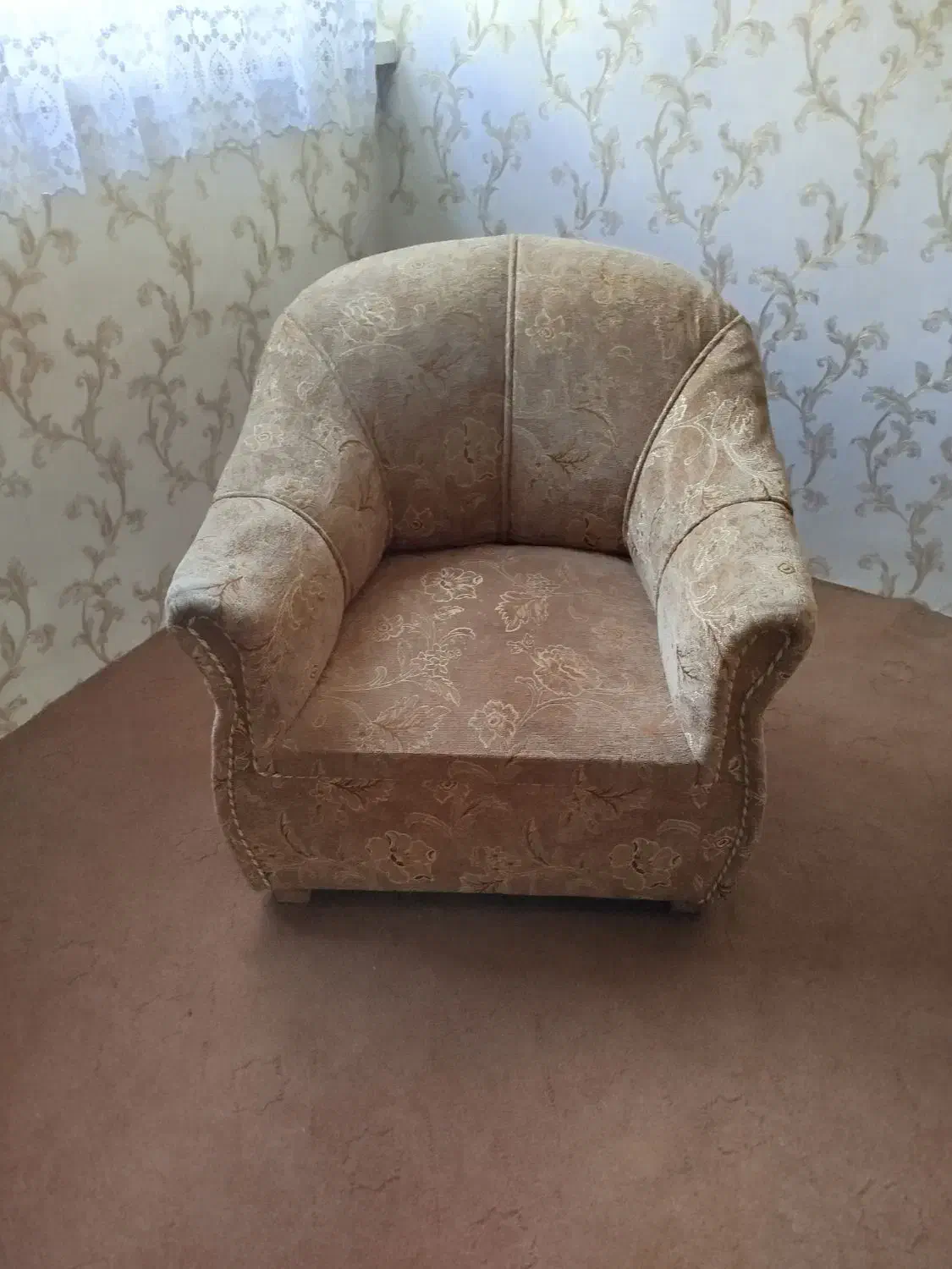 یک دست مبل هفت نفره|مبلمان خانگی و میز عسلی|تبریز, |دیوار