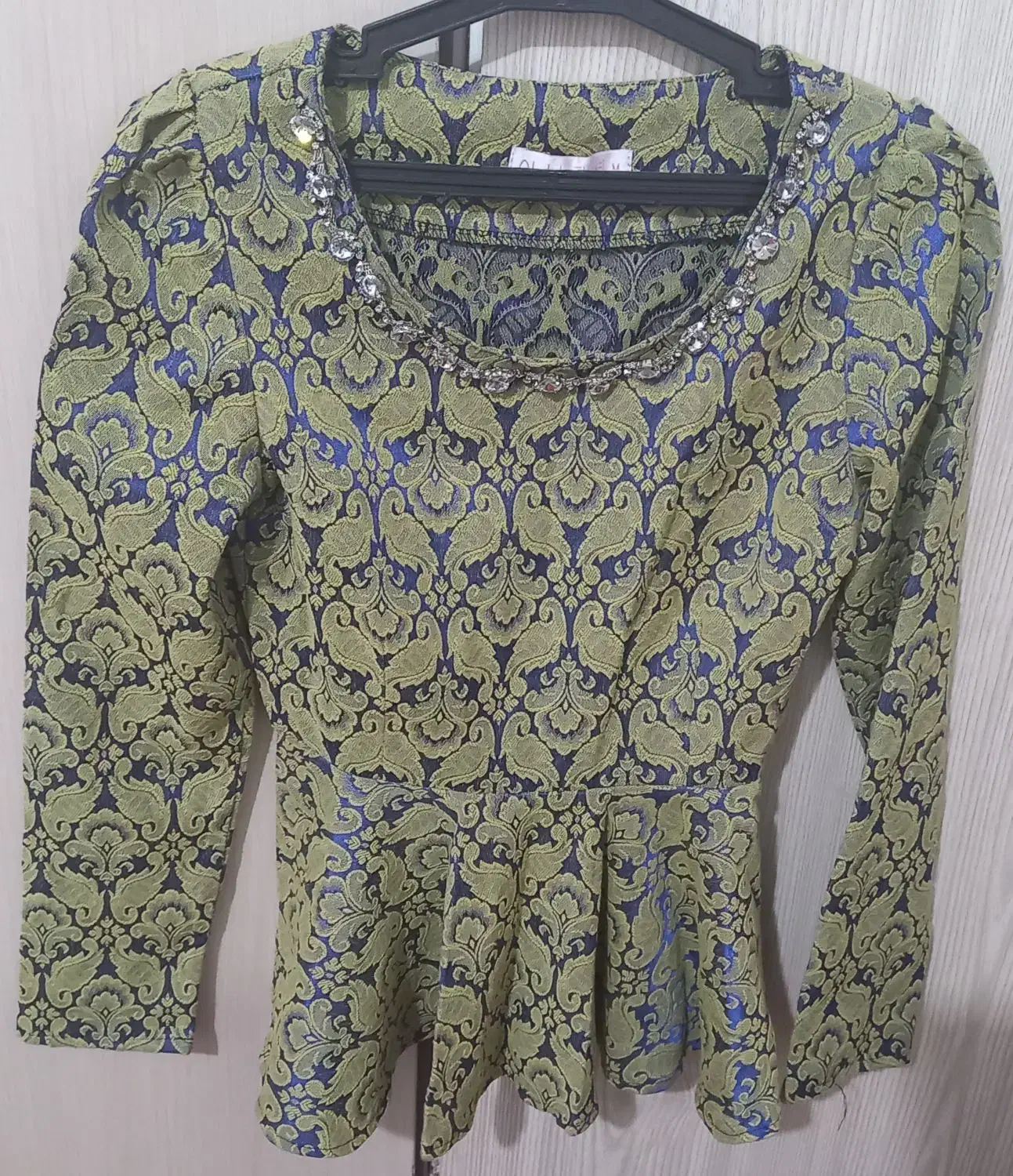 لباس|لباس|بیرجند, |دیوار