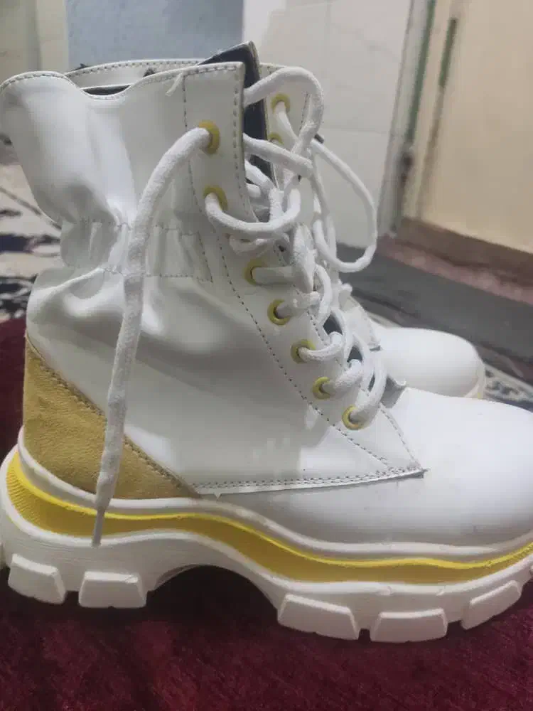 کفش بوتین سایز37|کیف، کفش، کمربند|مرودشت, سهل‌آباد|دیوار