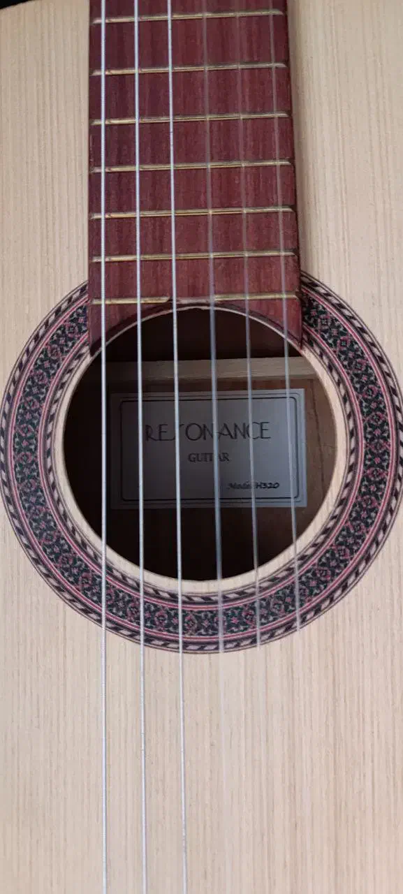 فروش گیتار کلاسیک نو|گیتار، بیس، امپلیفایر|کرمان, |دیوار