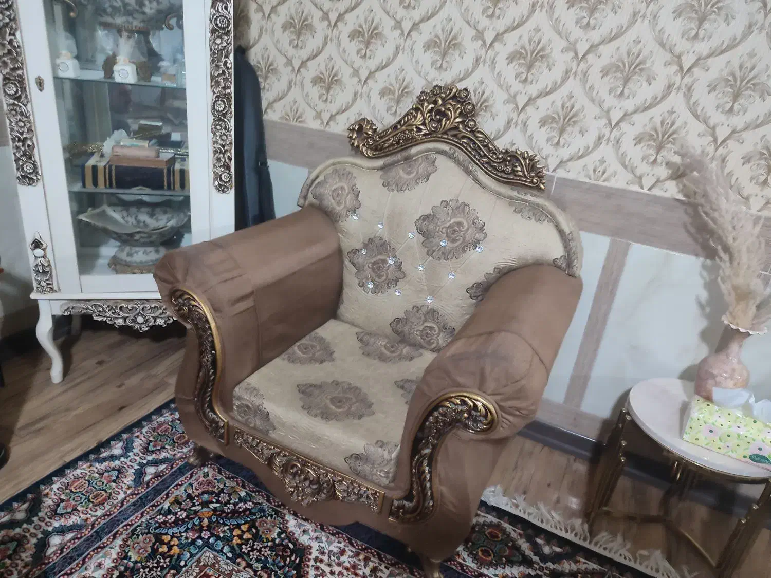 سلام دوسرویس مبل 7نفره نو بدون زدگی باگنجه چوب|مبلمان خانگی و میز عسلی|تربت جام, فاز ۳ فرهنگیان|دیوار