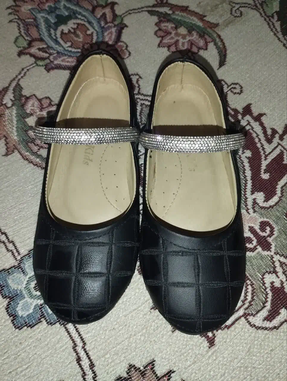 کفش بچگانه|کفش و لباس بچه|فردیس, فردیس|دیوار