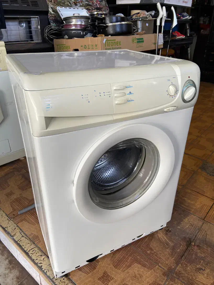 لباسشویی کندیCandy|ماشین لباسشویی و خشک‌کن لباس|شاهین‌شهر, فیض|دیوار