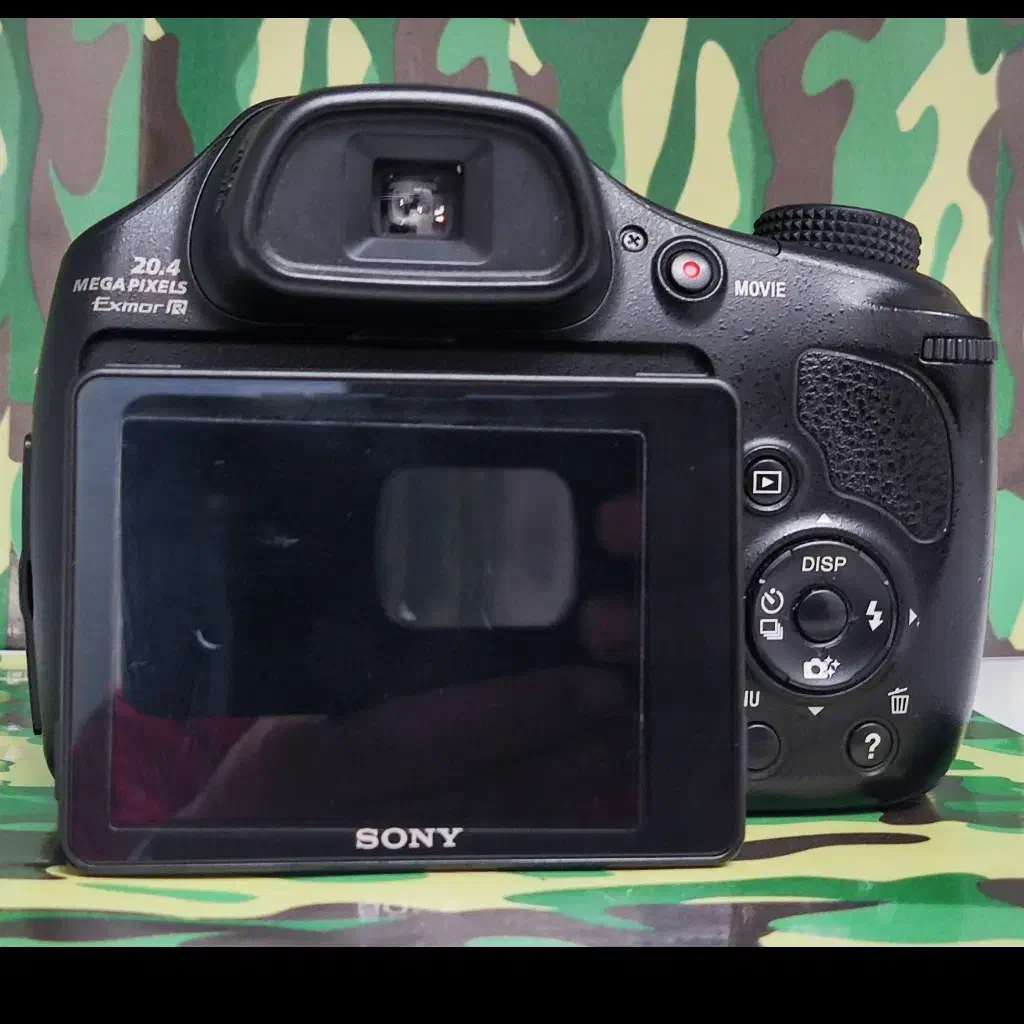 دوربین سونی در حد نو|دوربین عکاسی و فیلم‌برداری|اسلام‌‌آباد غرب, |دیوار