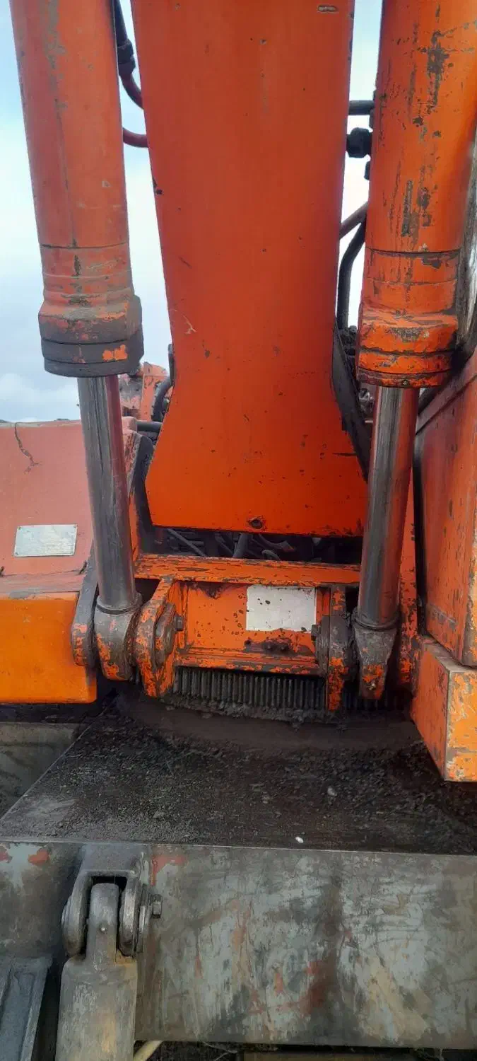 بیل اطلس ۱۳۰۲|خودرو سنگین|اردبیل, |دیوار