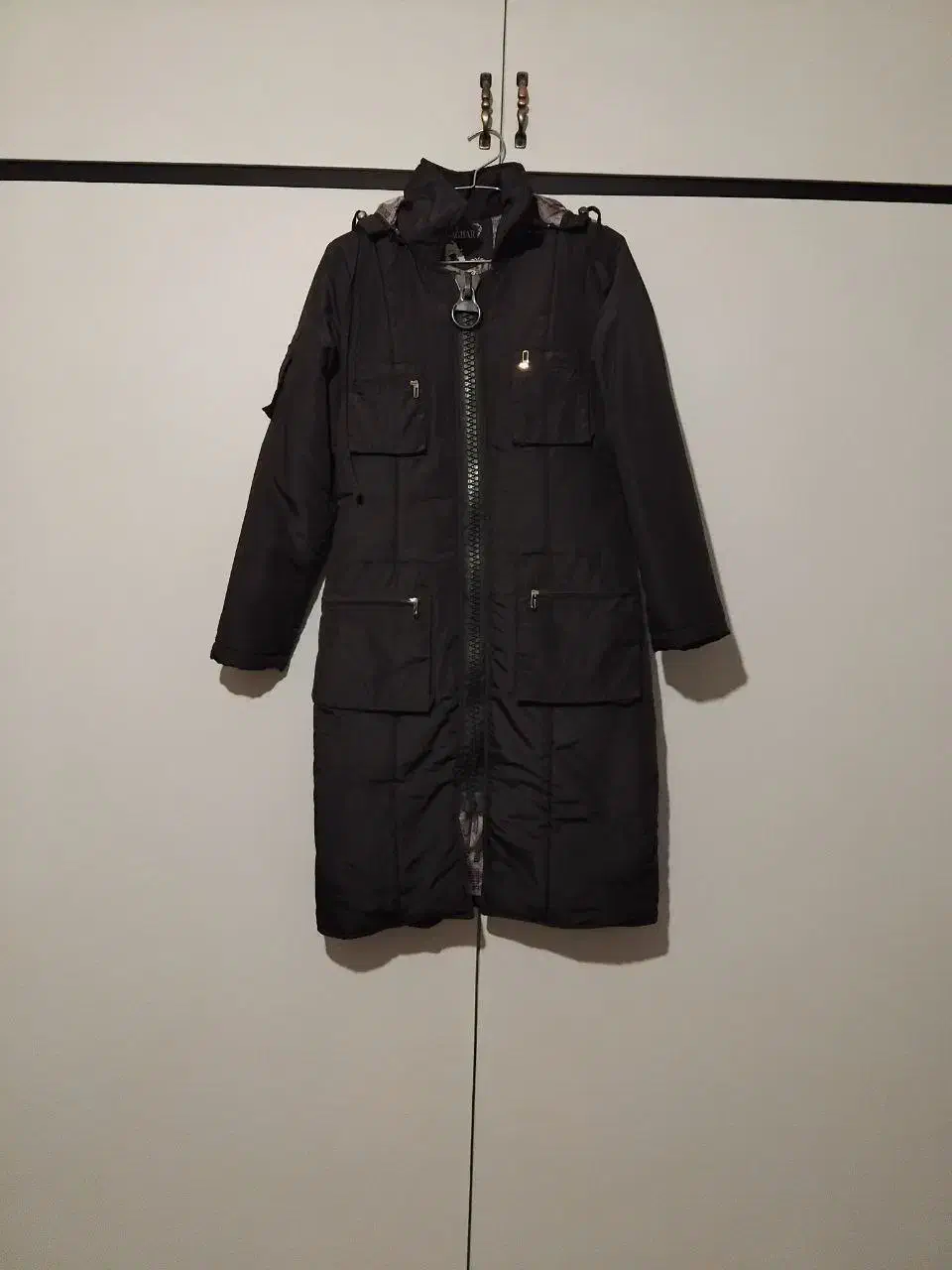 لباس|لباس|کرج, گلشهر|دیوار