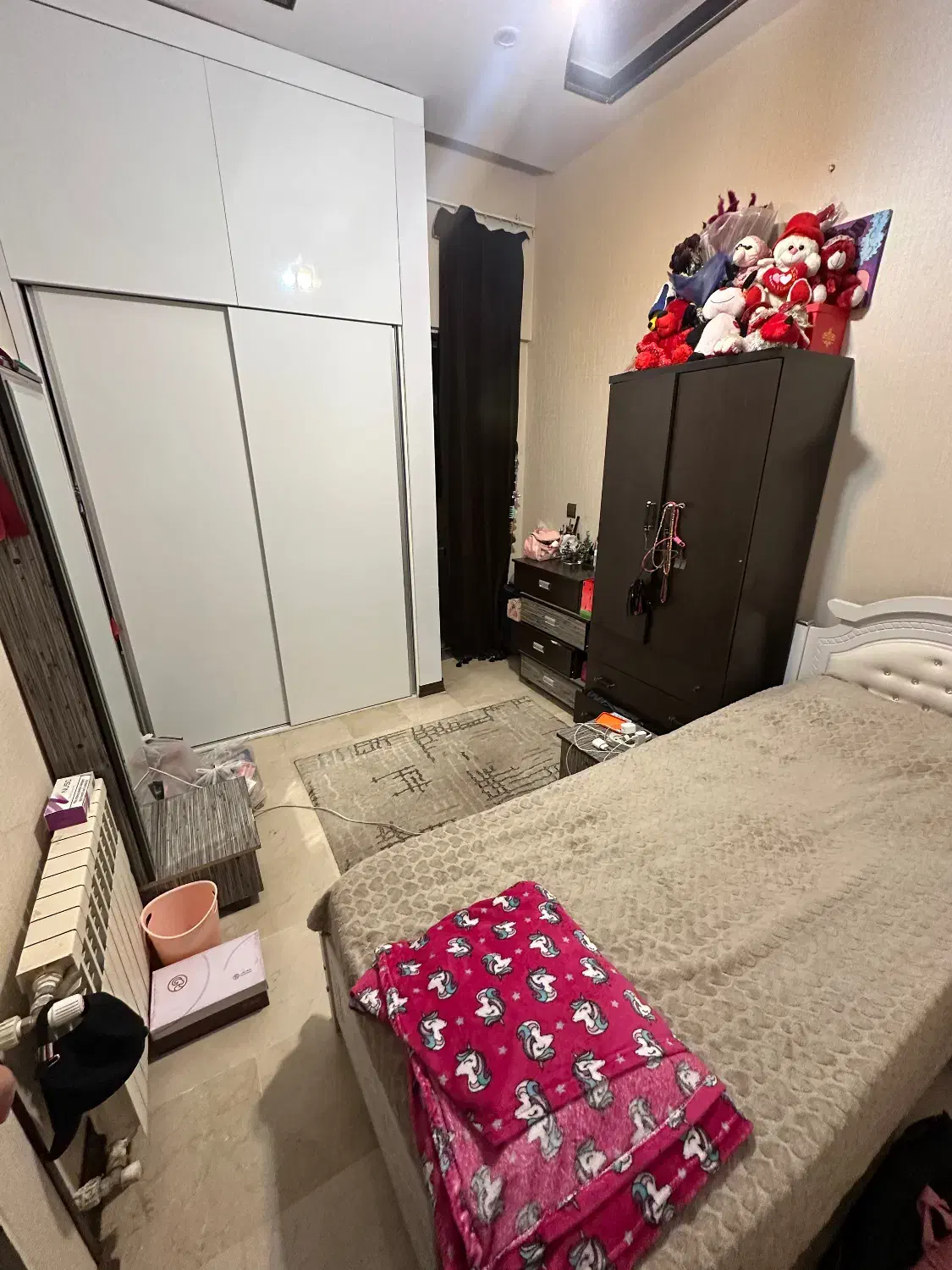 ۱۳۴ متر / ۳خواب / ۴متر سقف / فول امکانات