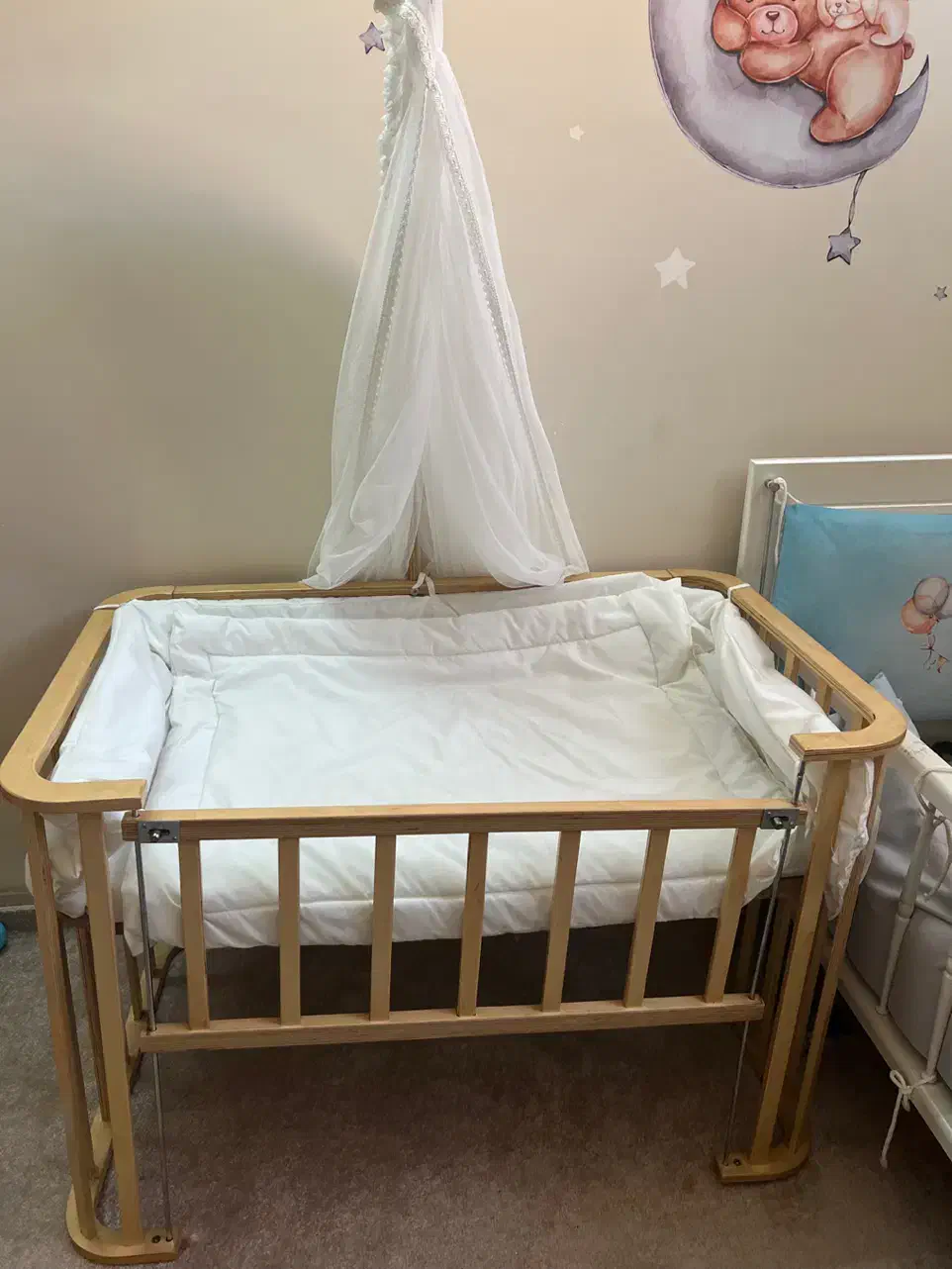 تخت کنار مادر|تخت و صندلی بچه|اصفهان, خلیل آباد|دیوار