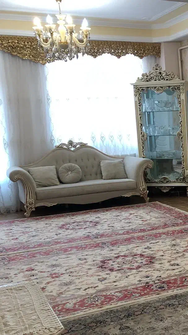 مبل ۷نفره کلاسیک  در حد نو|مبلمان خانگی و میز عسلی|تبریز, |دیوار
