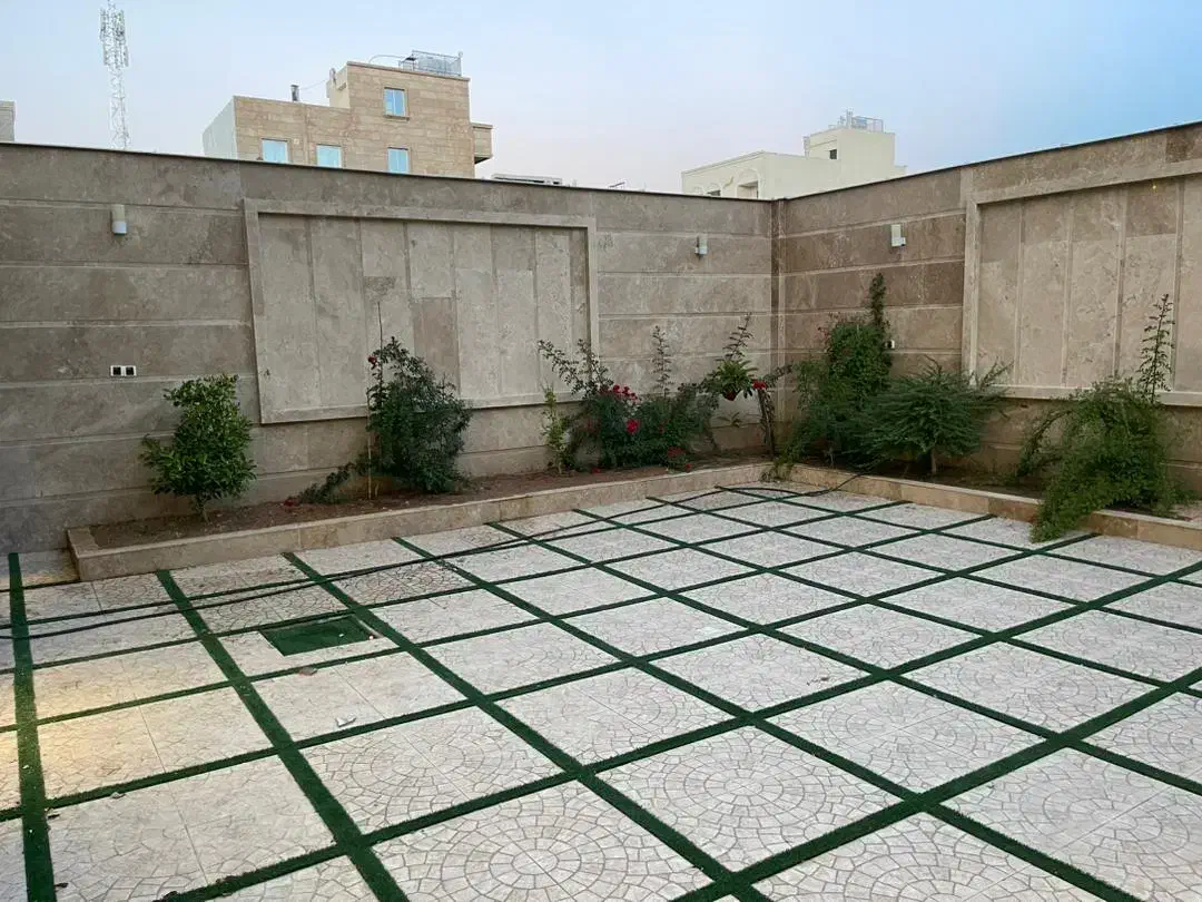 منزل ویلائی /صدرا /نامبروان /حیاط اختصاصی/درجه یک|اجارهٔ خانه و ویلا|شیراز, شهرک گلستان شمالی|دیوار