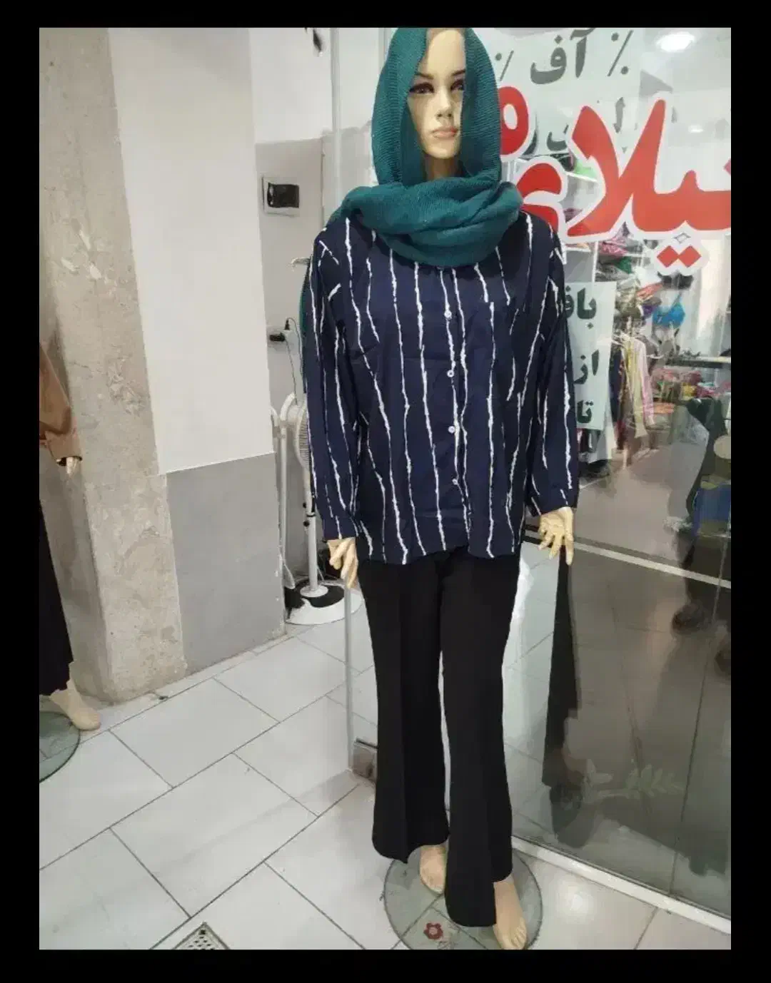 میز ،قفسه و صندلی چرخشی مانکن کامل و مانکن پا|فروشگاه و مغازه|گالیکش, |دیوار