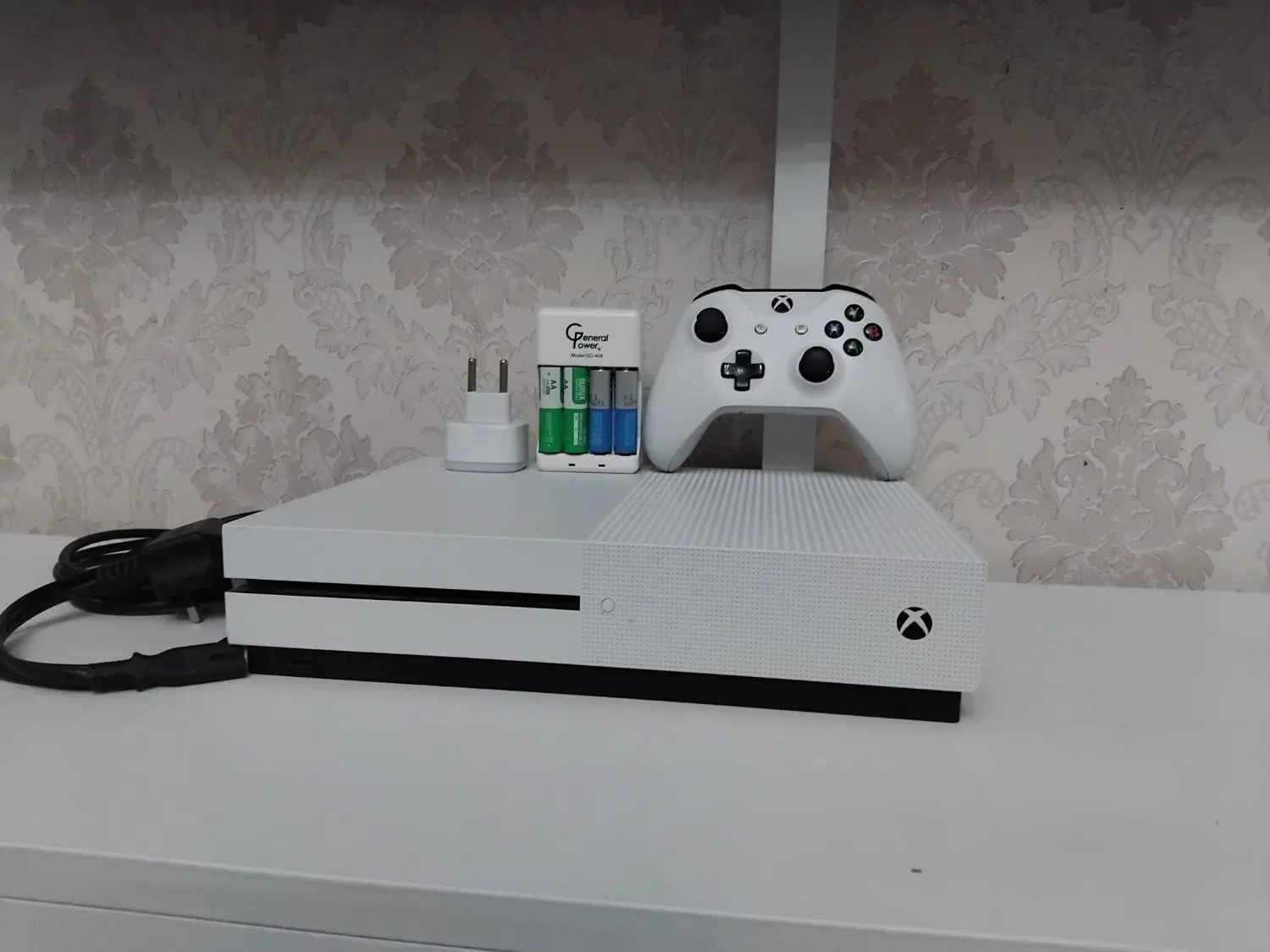 X box one s 1T|کنسول، بازی ویدئویی و آنلاین|قزوین, |دیوار