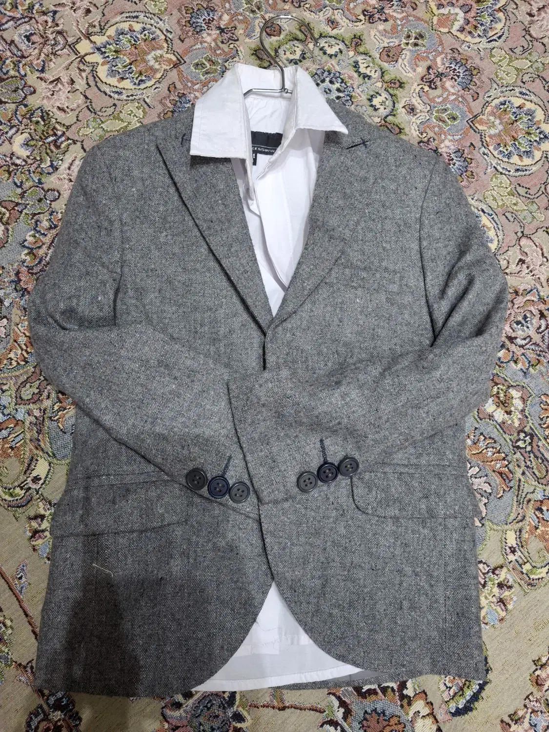 کت تک طوسی|لباس|تهران, مینای جنوبی|دیوار