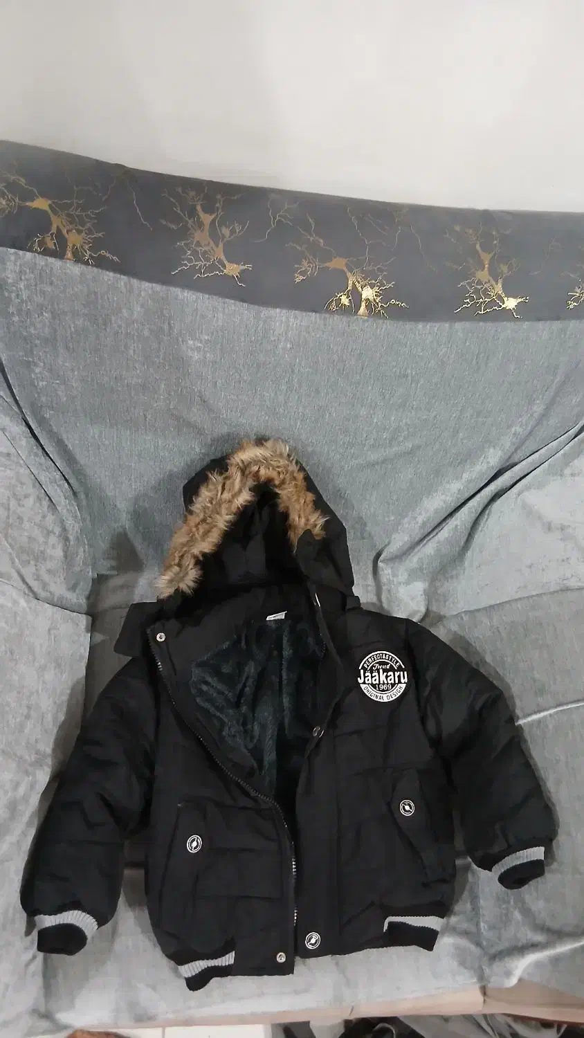 کاپشن بچه گانه نو|کفش و لباس بچه|تالش, هشتپر|دیوار