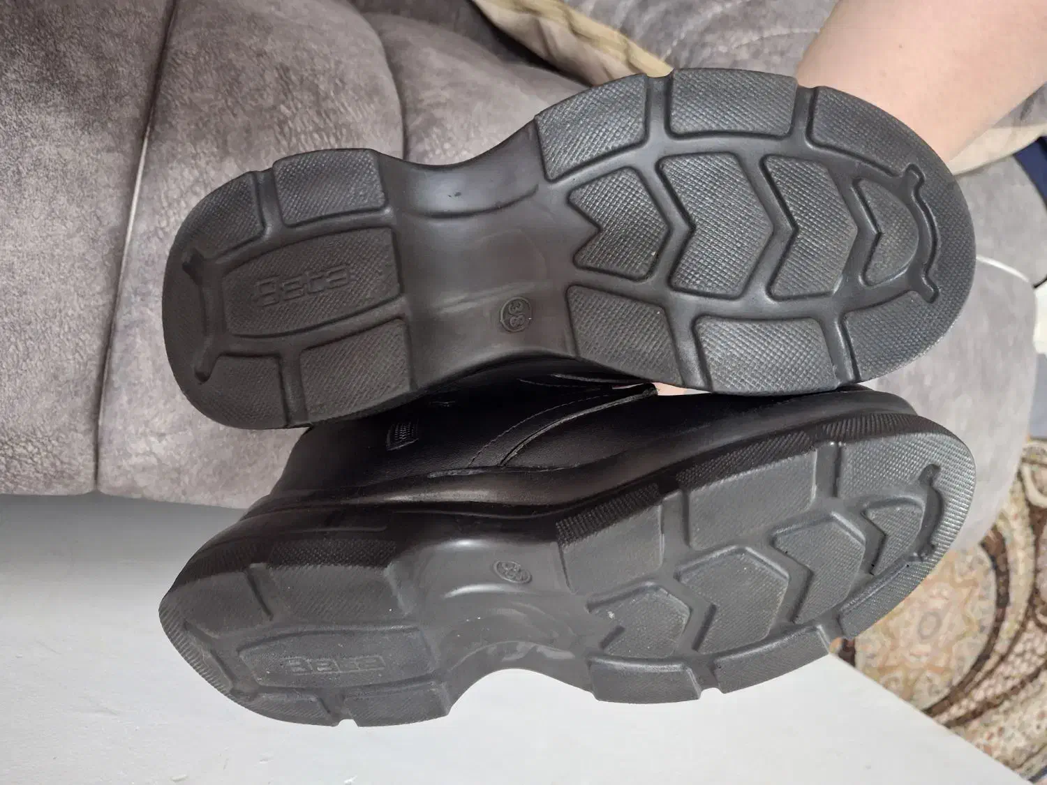 نیم بوت دخترانه|کیف، کفش، کمربند|رشت, جانبازان|دیوار