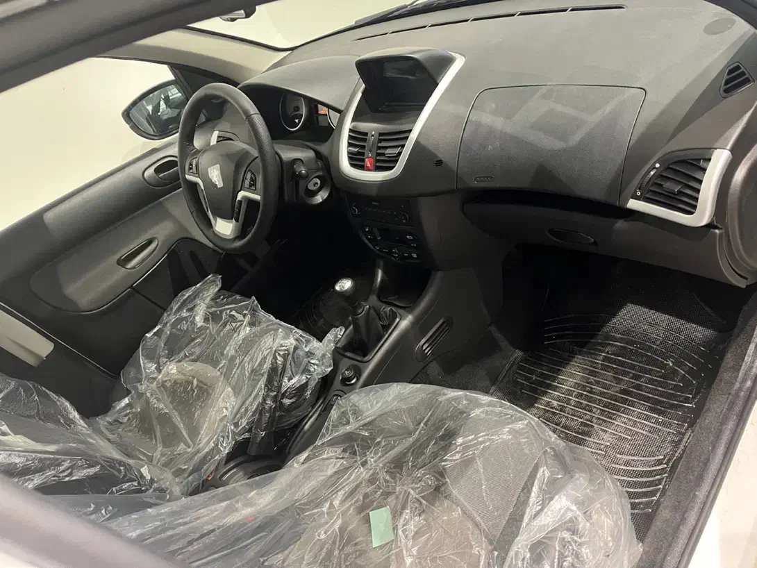 ۲۰۷ پانا دنده صفر ۱۴۰۴|خودرو سواری و وانت|مشهد, خرمشهر|دیوار