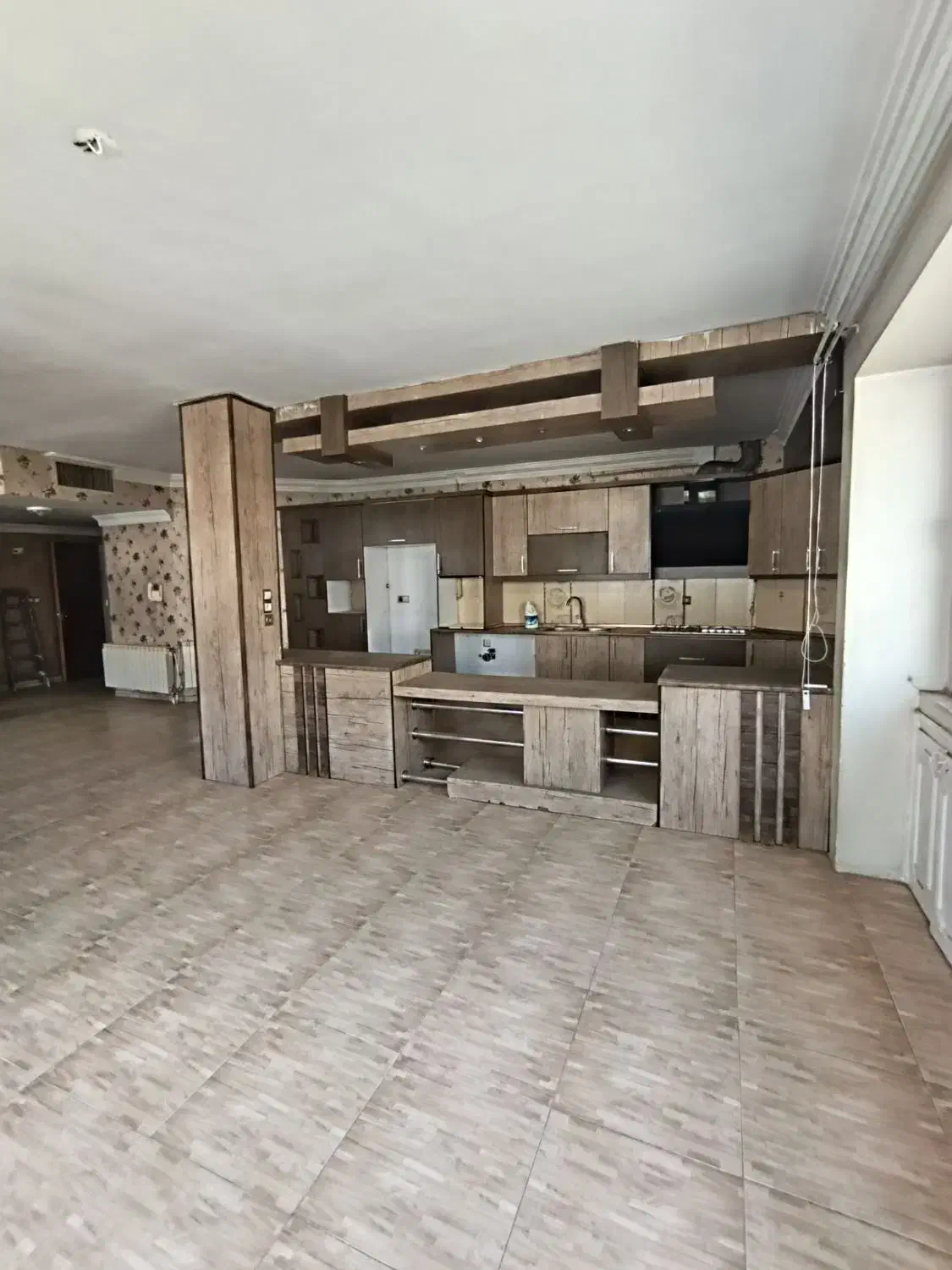 فروش 48 متری شهرک صدف مبله و بازسازی|فروش آپارتمان|کیش, |دیوار