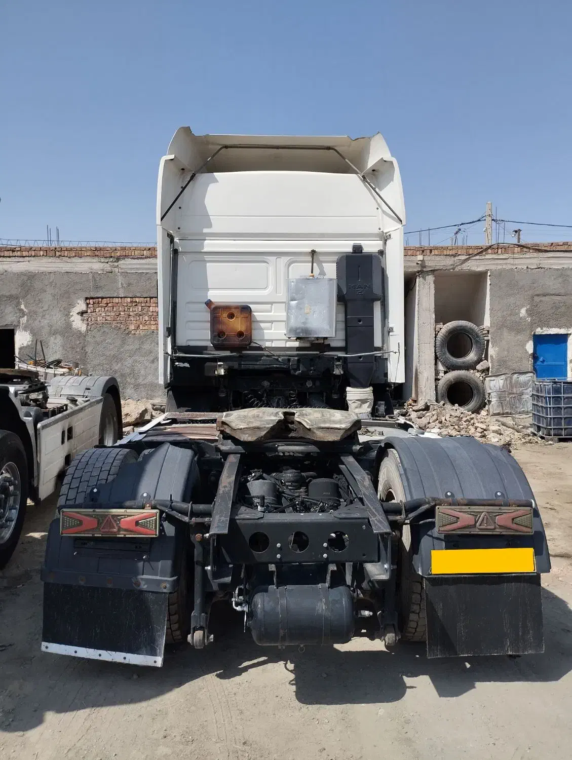 کشنده مان 83 مدل F2000|خودرو سنگین|تهران, امیرآباد|دیوار