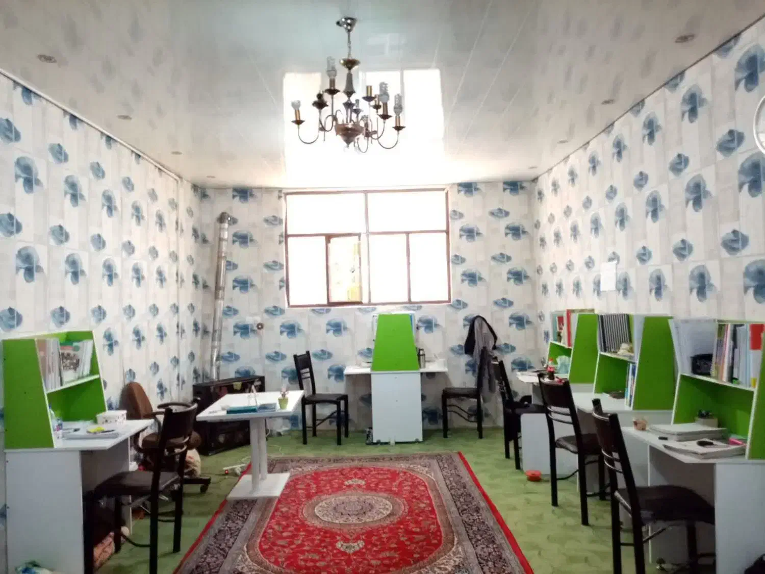 ساختمان مسکونی وپارکینگ تجاری جدااجاره داده میشود|اجارهٔ آپارتمان|فارسان, |دیوار