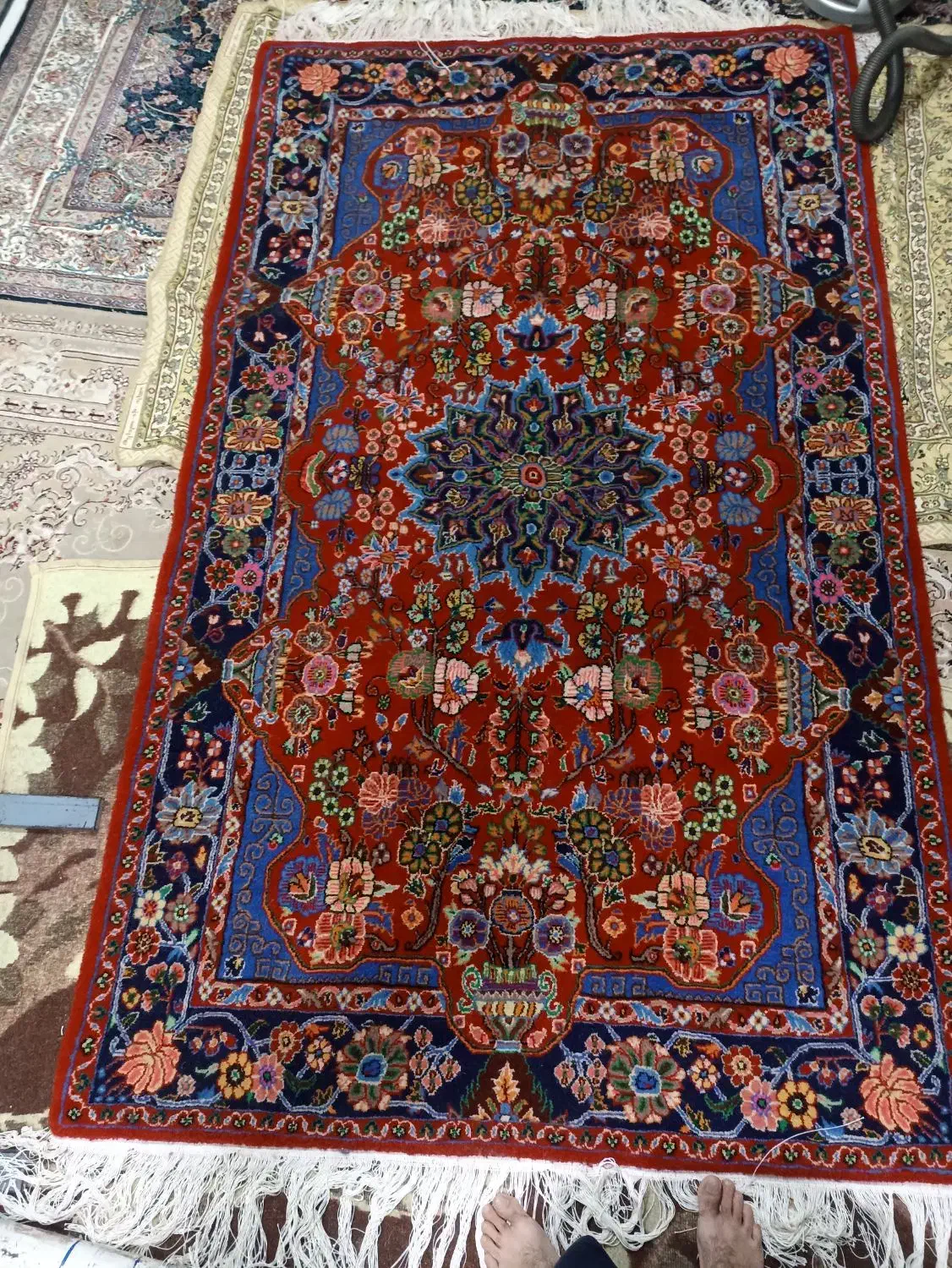 فرش های دستباف دوعددریزبافت ابریشم زیاد کارشده|فرش|نهاوند, |دیوار