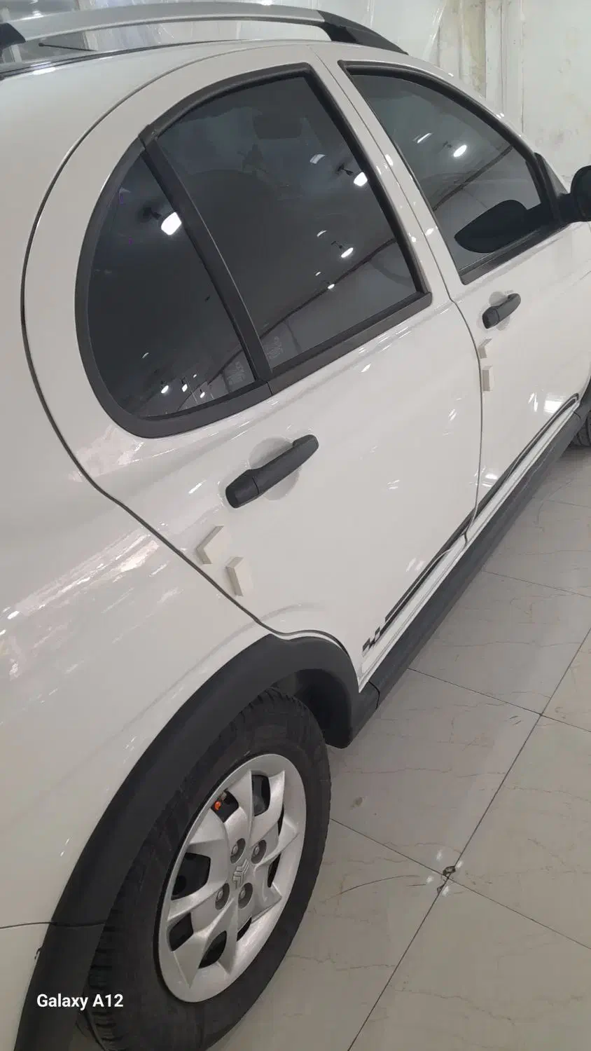 کوییک 1402برج 12|خودرو سواری و وانت|ابریشم, |دیوار