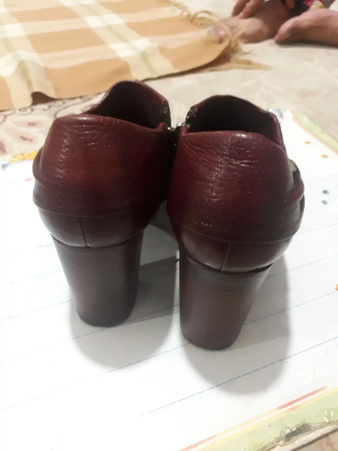 کفش چرم اصل|کیف، کفش، کمربند|قم, امامزاده ابراهیم|دیوار