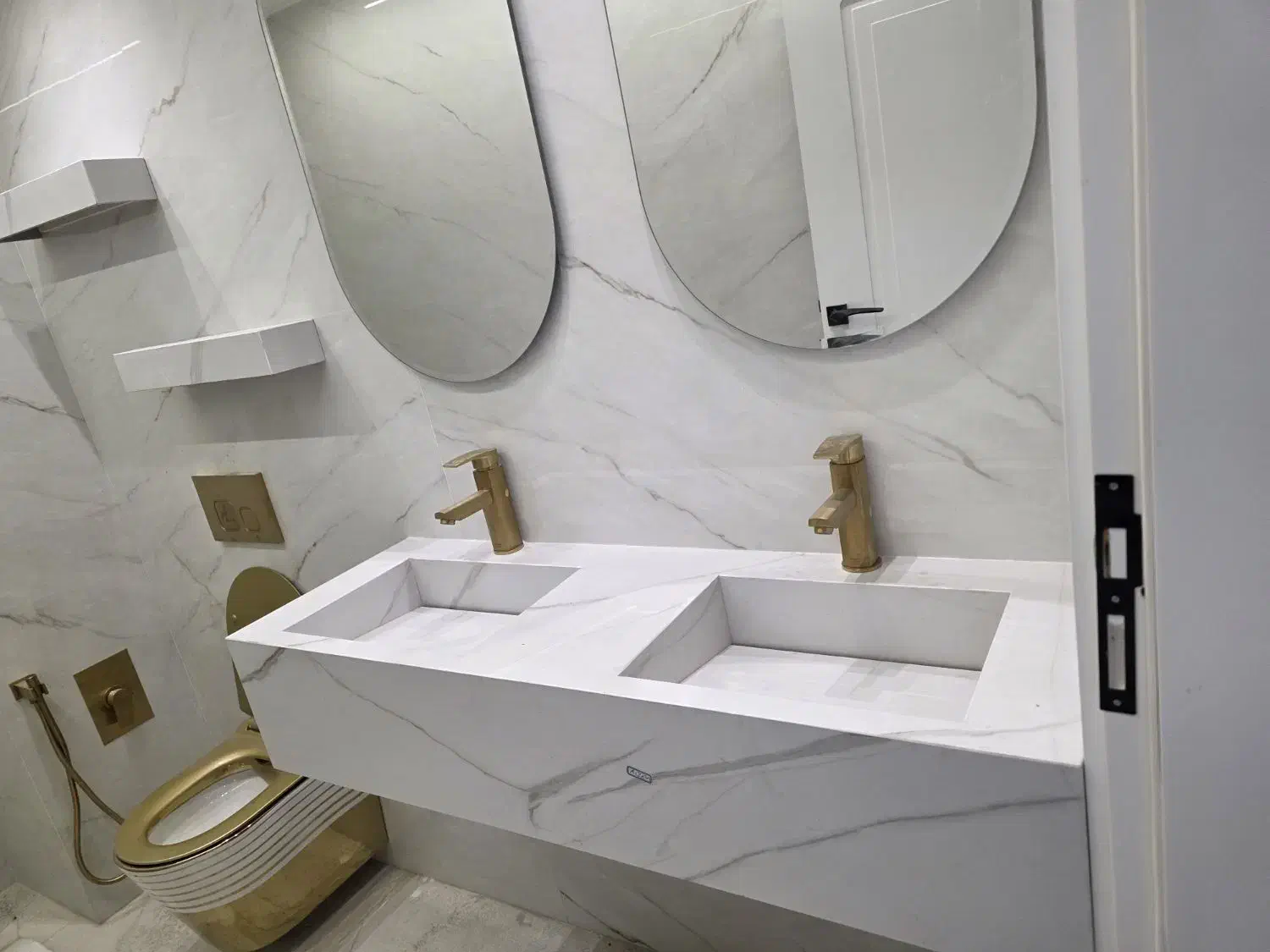 ساخت تخصصی روشویی سرامیکی|لوازم سرویس بهداشتی|سنندج, |دیوار