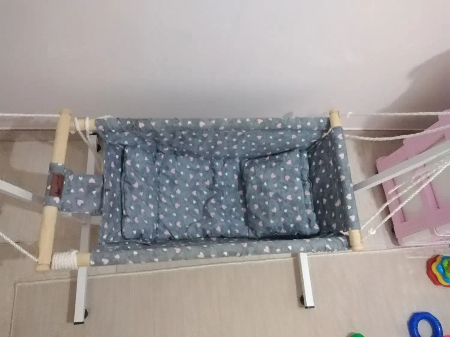 گهواره سنتی|تخت و صندلی بچه|رشت, معلولین|دیوار