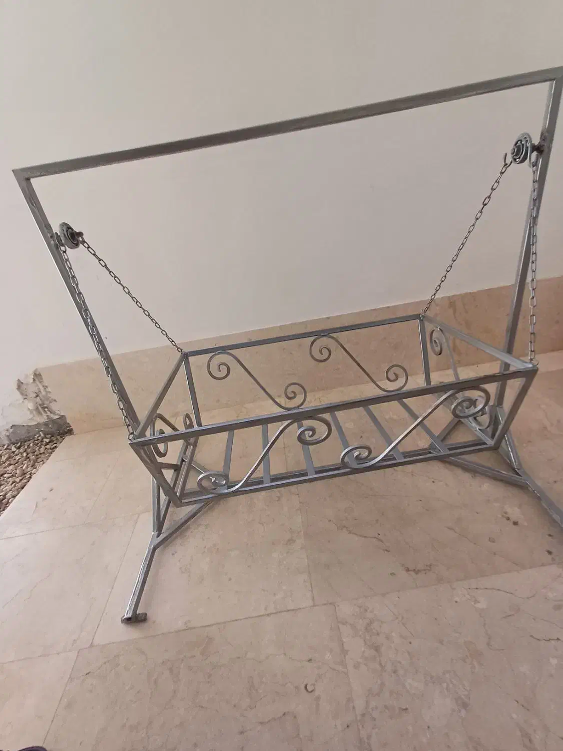 گهواره اهنی|اسباب و اثاث بچه|بجنورد, |دیوار