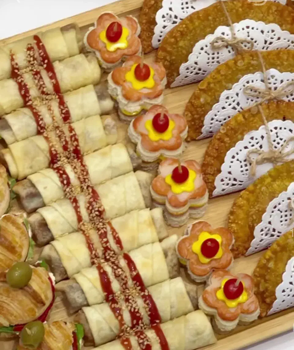 فینگرفود|خوردنی و آشامیدنی|رشت, منظریه|دیوار