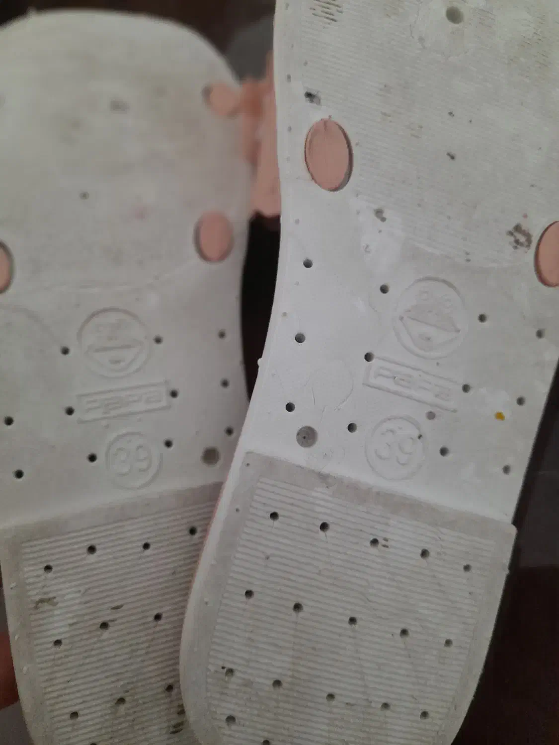 دمپایی|کیف، کفش، کمربند|خرم‌آباد, |دیوار