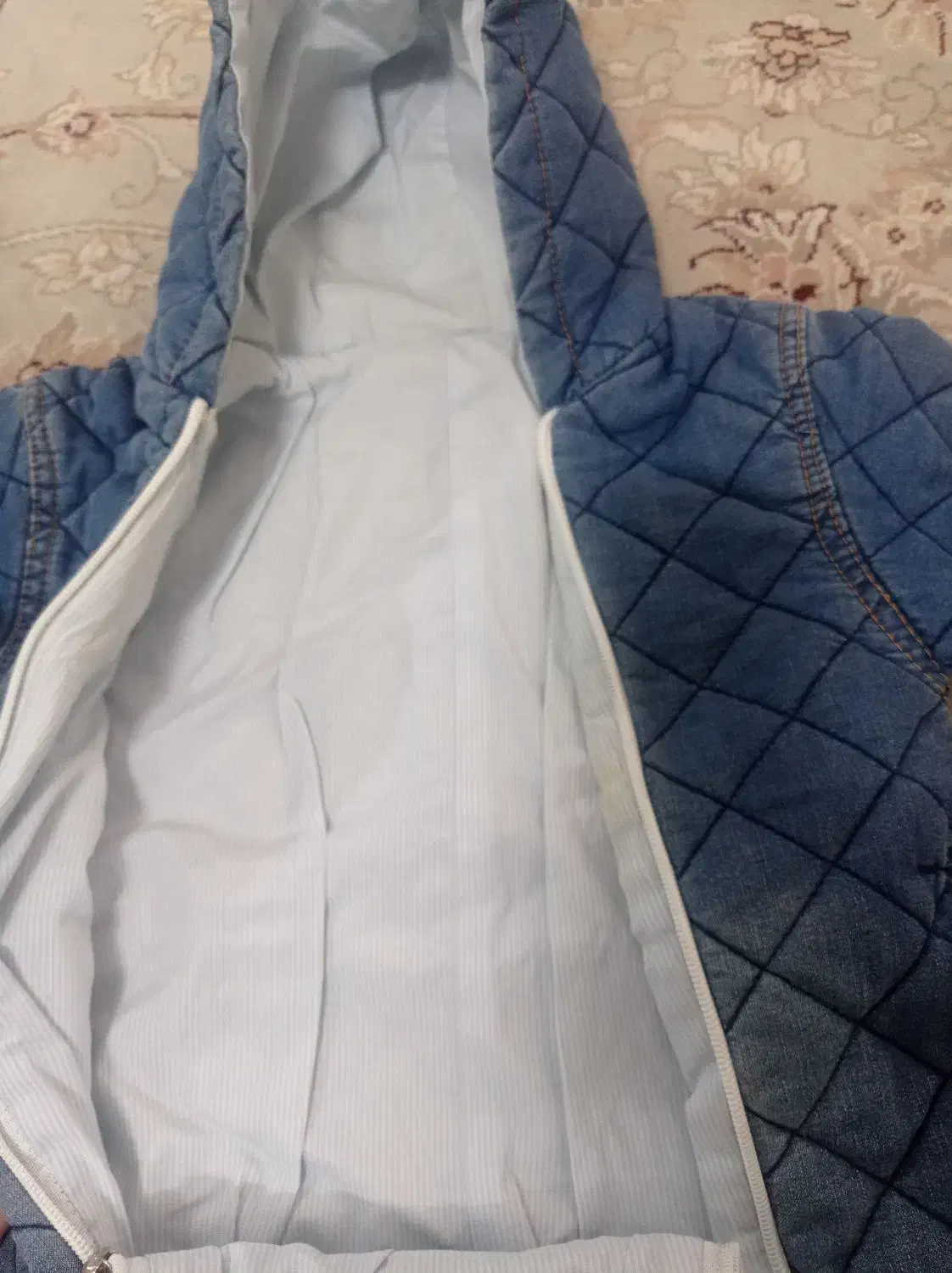 سرهمی لی سالم در حد نو دوتا زیپ سالم|کفش و لباس بچه|مشهد, بالا خیابان|دیوار