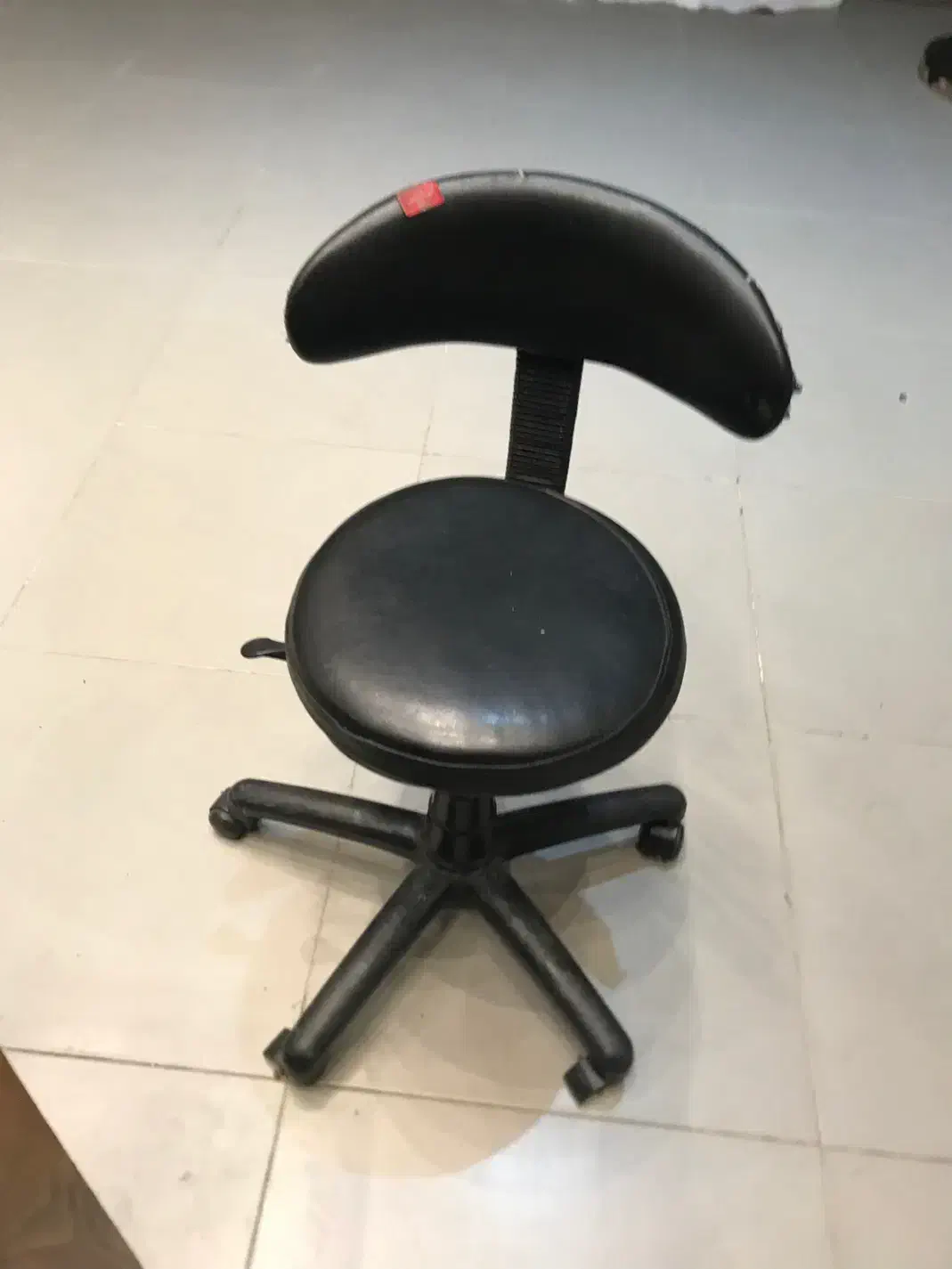 فروش صندلی اداری وتابلو و بخا ری|مبلمان اداری|ایزدشهر, |دیوار