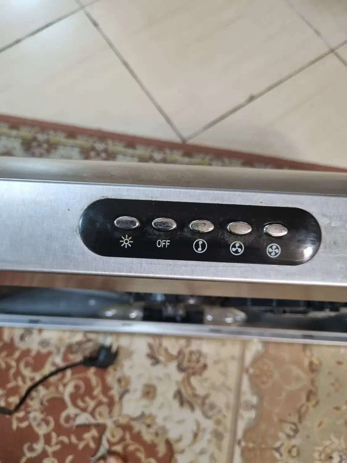 هود اخوان و رخت آویز|هود|رشت, نامجو|دیوار